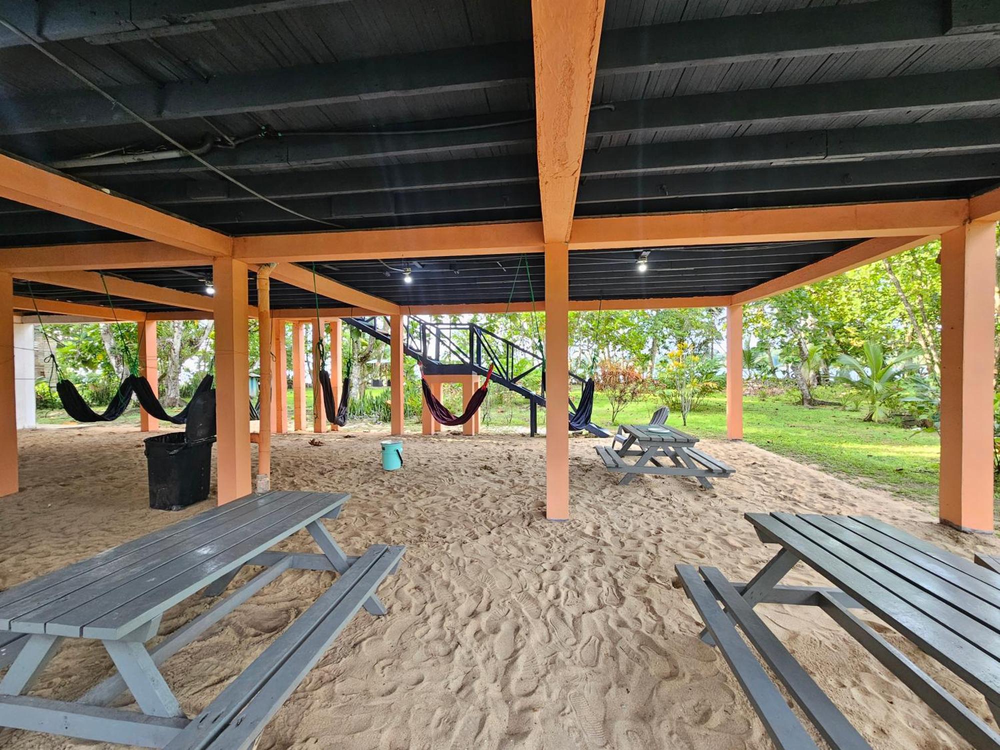 Drago Beach House - Private Beach Бока-дель-Драго Экстерьер фото